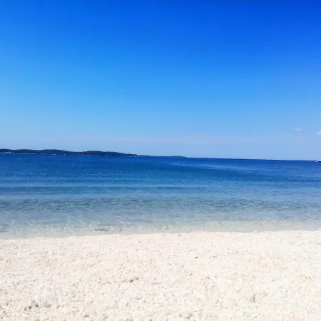 Lägenhet Sara, Village Stinjan *