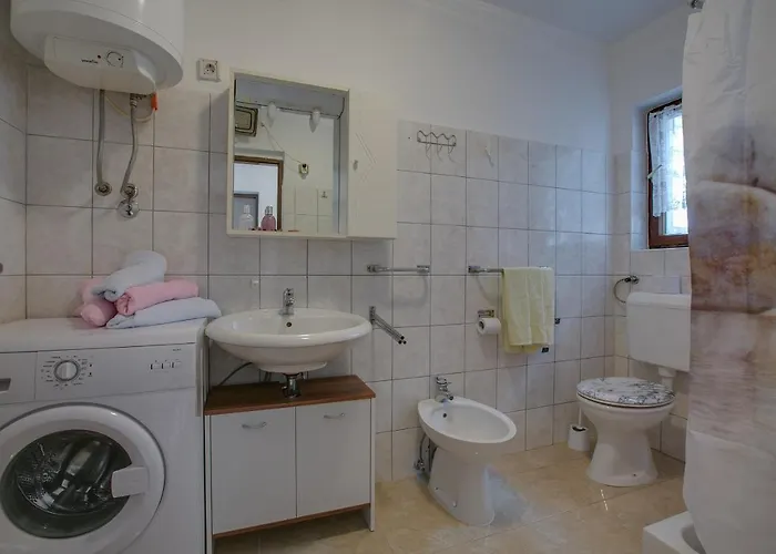 Sara, Village Stinjan Апартаменты *